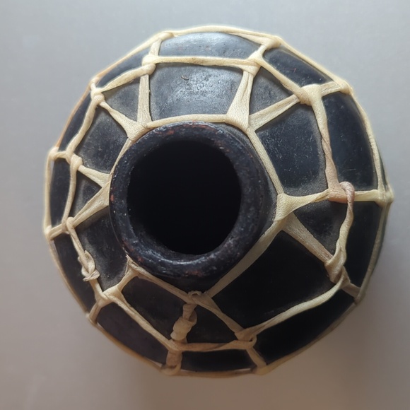 🍶 4" Tarahumara Vase/Bottle - Picture 2 of 4